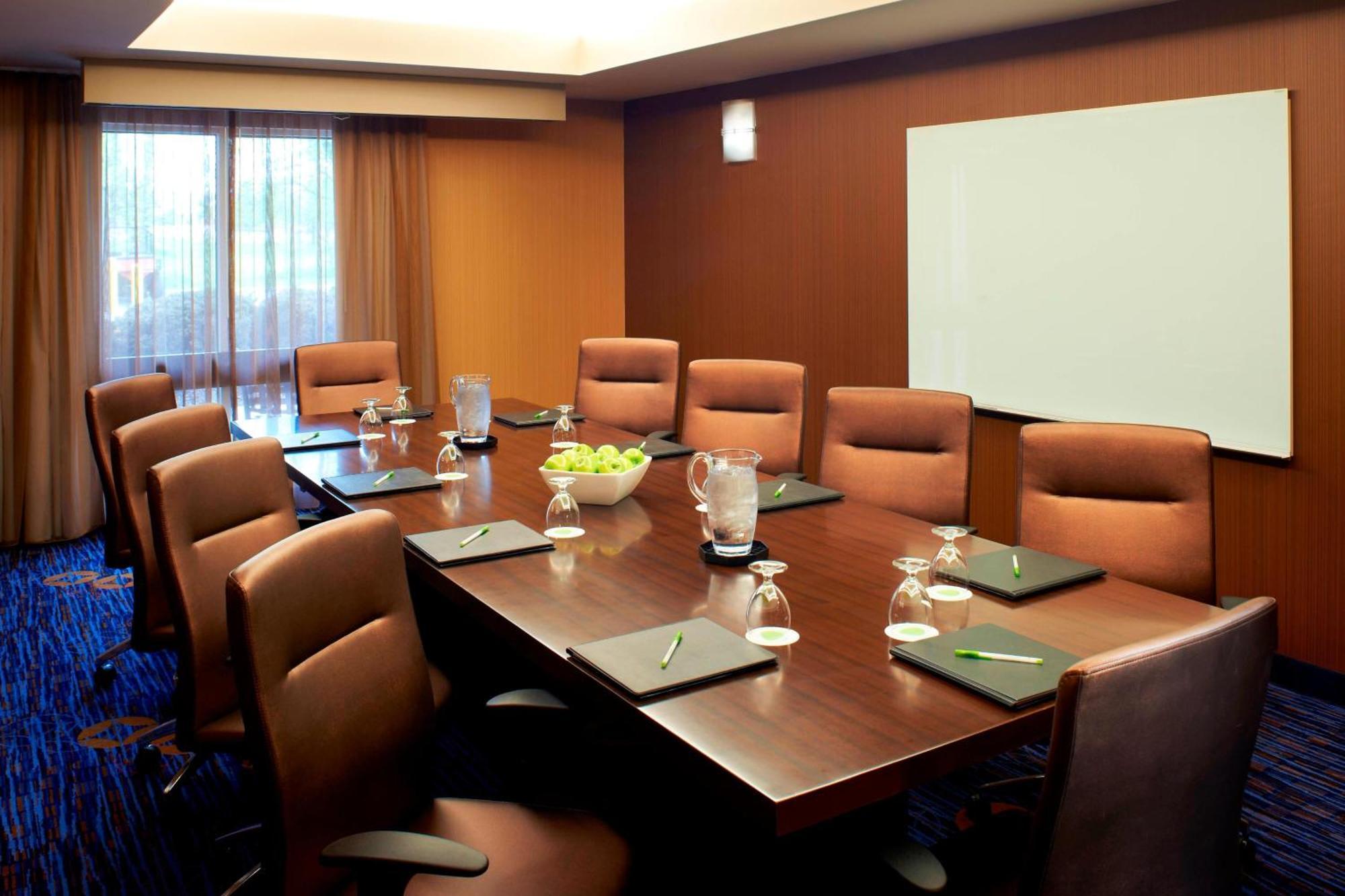 คอร์ทยาร์ด คลีฟแลนด์ แอร์พอร์ต เซาท์ Hotel มิดเดิลเบิร์ก ไฮท์ส ภายนอก รูปภาพ